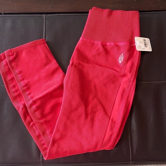 Free People Free Throw‎ Leggings - NWT - Picture 3 of 3